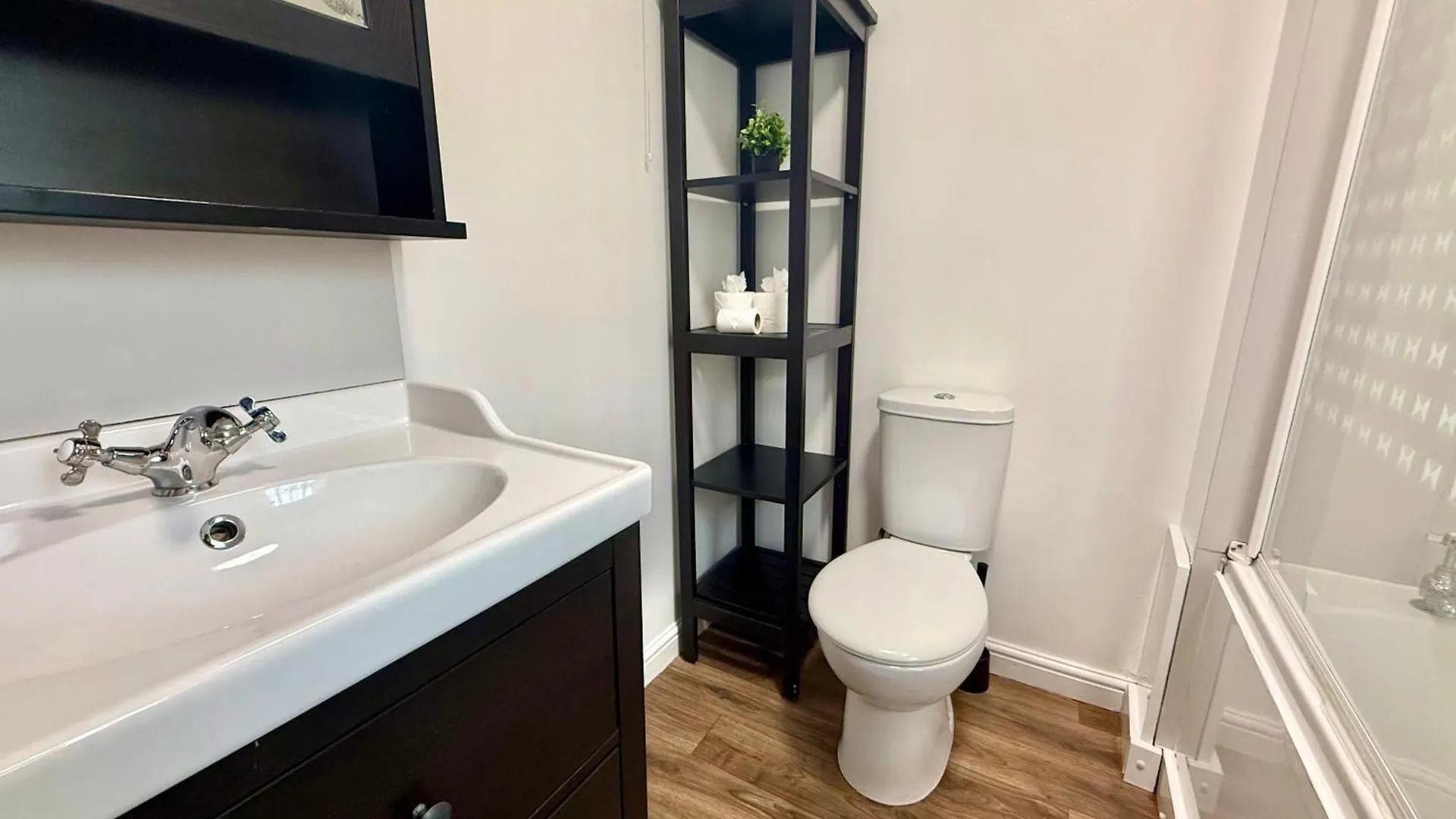 NOVA1 Stylish Cosy 1BR By AltoLuxo Short Lets Serviced Accommodation With Free Wifi & Parking Bristol